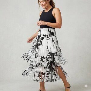 IC by CONNIE K Floral Layered Fringe Knit Maxi Straight Skirt White/Black L